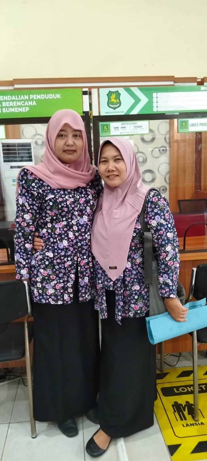 pemberian layanan konsultasi kepengurusan SIP BIDAN A/N Siti alfiah dari gelugur batuan
